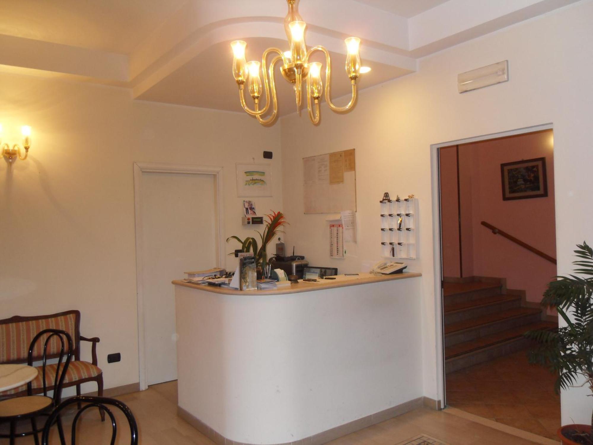 Hotel Ferrara San Benedetto del Tronto Exterior photo