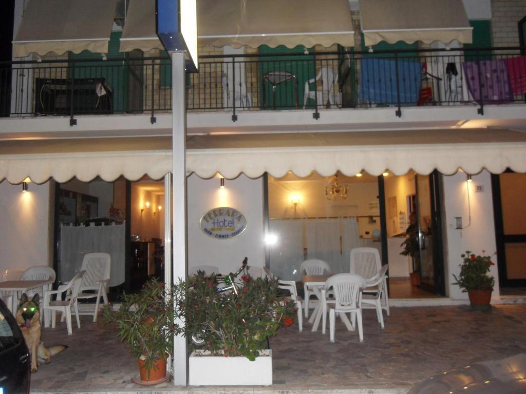 Hotel Ferrara San Benedetto del Tronto Exterior photo